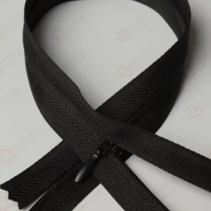 Спіральна блискавка Тип 3 потайна х / б колір тасьми чорний, 80см.  1б.