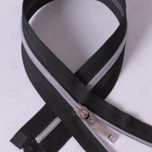 Спіральна блискавка Тип 3 колір тасьми чорний, ланка SILVER, 65см.  1б.