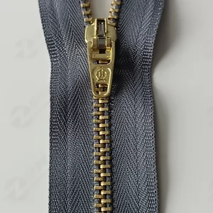 Металлическая молния Тип 4 ДЖИНСОВАЯ, цвет графит 306, звено GOLD,18см. 