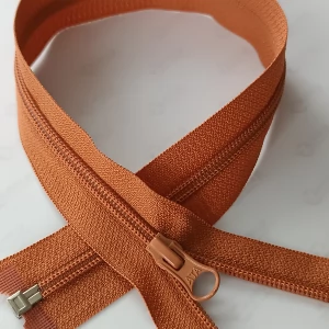 Спіральна блискавка Тип 5 колір цегла 703, 80см. 1бігунок лопатка