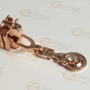 Бігунок Тип 8 підвіска зі стразами для тракторної блискавки, коронка, Gold (уп.50шт.)