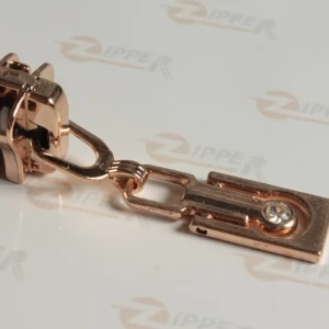 Бігунок Тип 8 підвіска зі стразами для тракторної блискавки, борт, Gold (уп.50шт.)