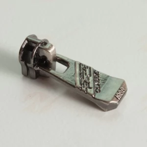 Бігунок Тип 3 язичок classic +1988 для металевої блискавки, black NICKEL, з фіксатором (100шт.)