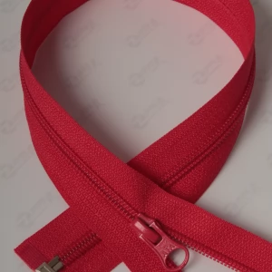 Спіральна блискавка Тип 5 колір яскравий червоний 818, 80см. 1бігунок лопатка