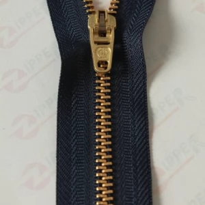 Металлическая молния Тип 4 ДЖИНСОВАЯ, цвет синий 330,звено GOLD,18см. 