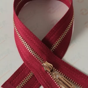 Металева блискавка тип 3 вишня, ланка GOLD, 65см.  I б.