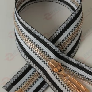 Металева блискавка тип 5 чорно-біла смуга, ланка Gold, 80см.  1б.